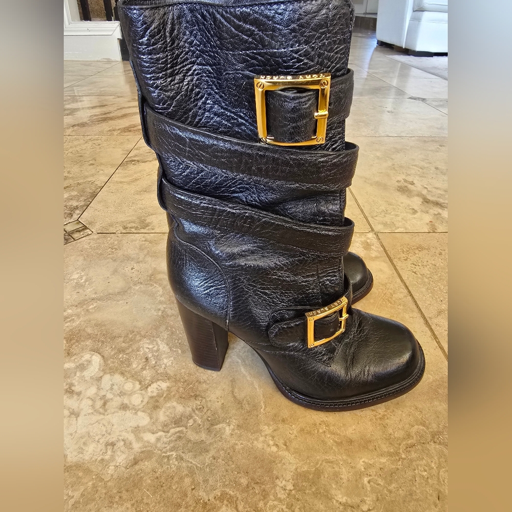 Tory Burch Jaden Black Pebbled Leather Boots Gold Logo Buckle size 7.5